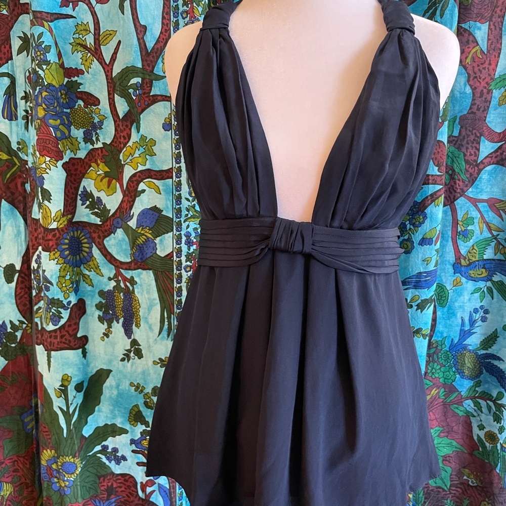 EUC Black Halo Navy Top
